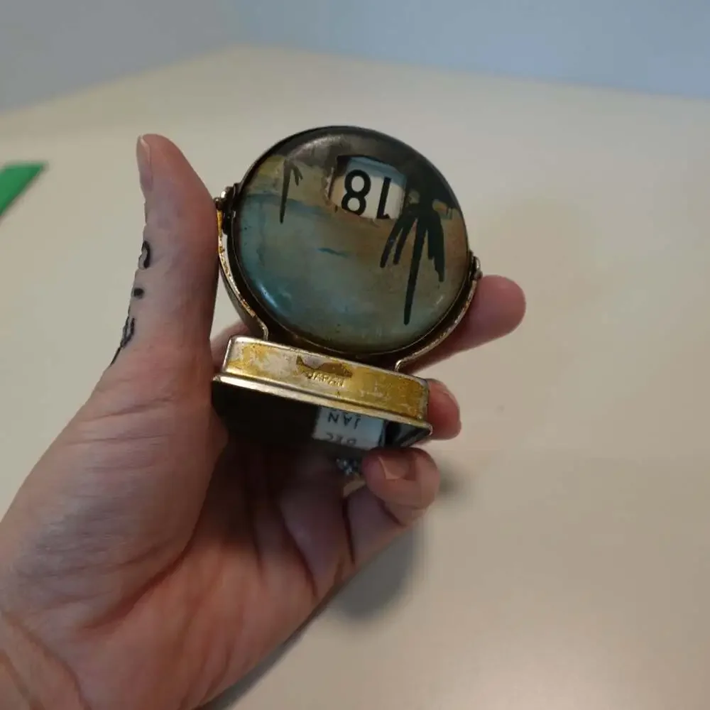 Vintage Metal Desktop Perpetual Flip Calendar with Desert  Cactus Scene (PARTS)